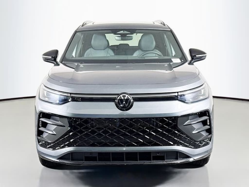 New 2025 Volkswagen Tiguan 2.0T SE R-Line Black SUV