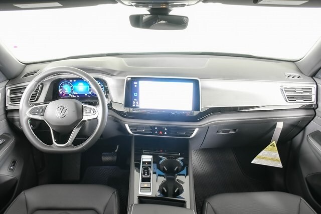 2025 Volkswagen Atlas Cross Sport SE Technology photo 3