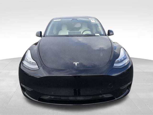 Used 2021 Tesla Model Y Long Range with VIN 5YJYGDEE1MF228932 for sale in Puyallup, WA