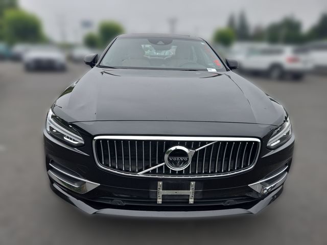 YV1A22ML5H1014183