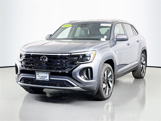 2025 Volkswagen Atlas Cross Sport SE Technology photo 3