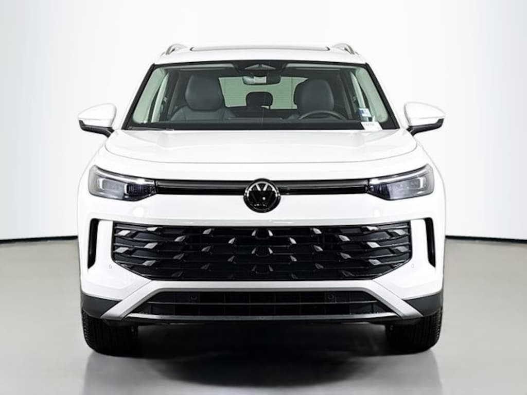 New 2026 Volkswagen Tiguan 2.0T SE SUV