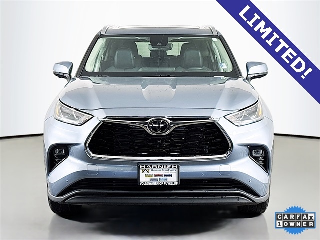 Used 2023 Toyota Highlander Limited with VIN 5TDKDRAHXPS029986 for sale in Puyallup, WA