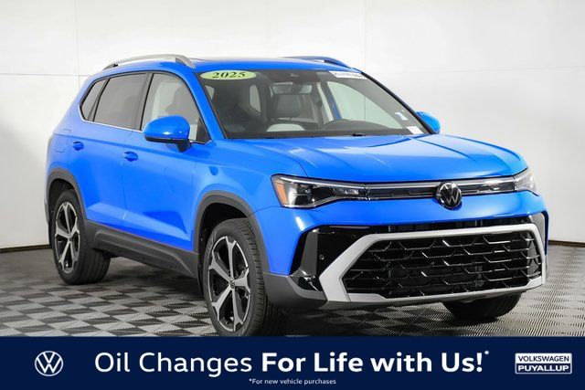 2025 Volkswagen Taos SEL's photo
