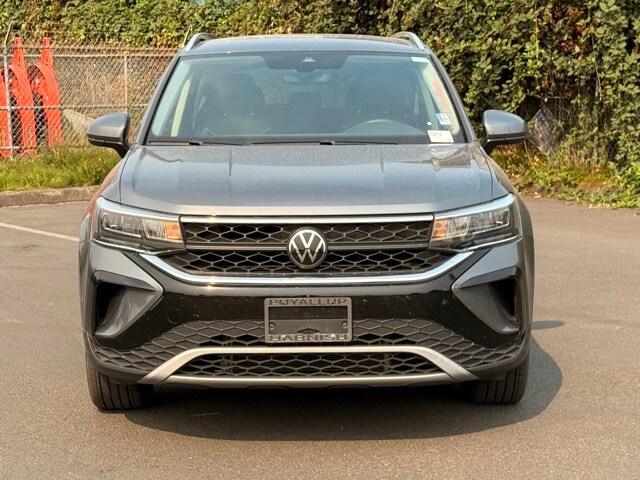2023 Volkswagen Taos SE photo 2