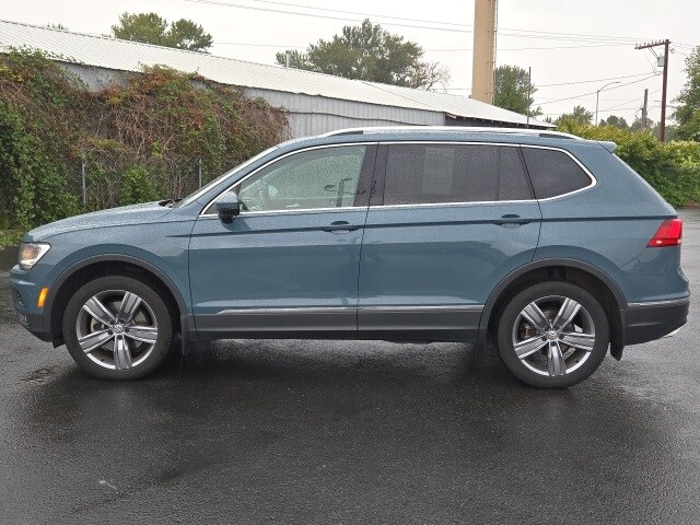 2020 Volkswagen Tiguan SEL photo 4
