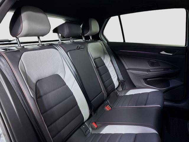 2025 Volkswagen Golf GTI SE - Photo 30