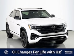 2026 Volkswagen Atlas Cross Sport 2.0T SEL R-Line Black SUV