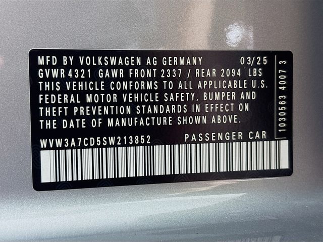 2025 Volkswagen Golf GTI SE - Photo 35