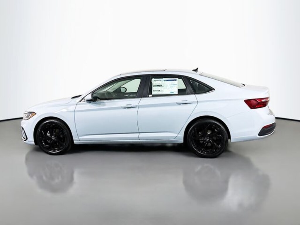 New 2026 Volkswagen Jetta 1.5T SE Sedan