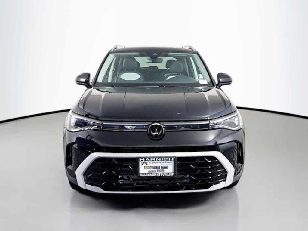 New 2025 Volkswagen Taos 1.5T SEL SUV