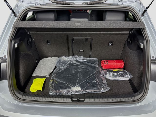 2025 Volkswagen Golf GTI SE - Photo 29