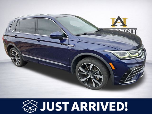 2023 Volkswagen Tiguan 2.0T SEL R-Line 4Motion's photo