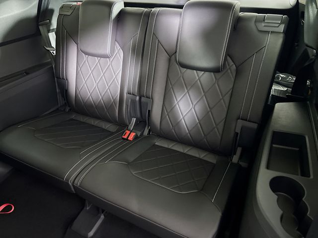 2026 Volkswagen Atlas SEL Premium R-Line - Photo 30
