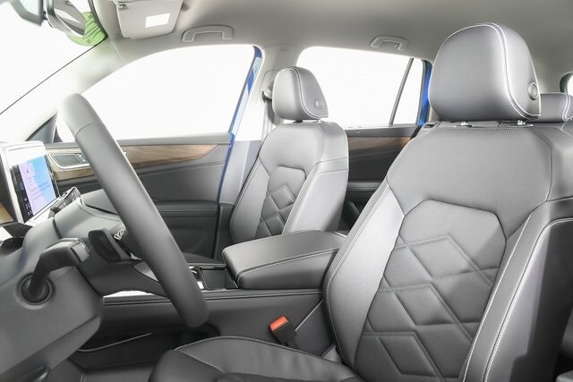 2025 Volkswagen Atlas SE Technology photo 4