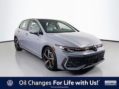 2025 Volkswagen Golf GTI 2.0T SE Hatchback