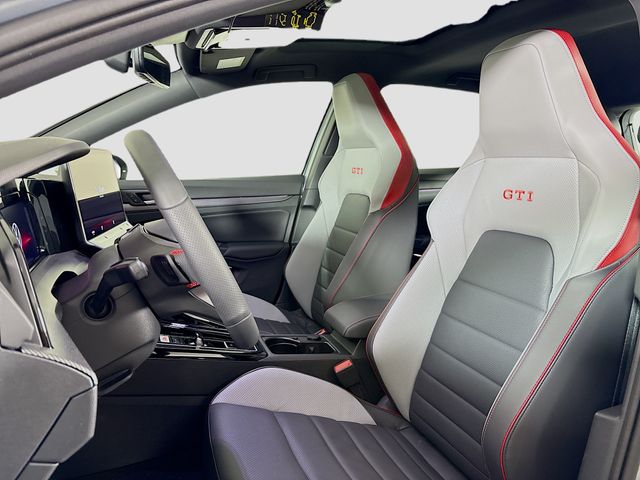 2025 Volkswagen Golf GTI SE - Photo 23