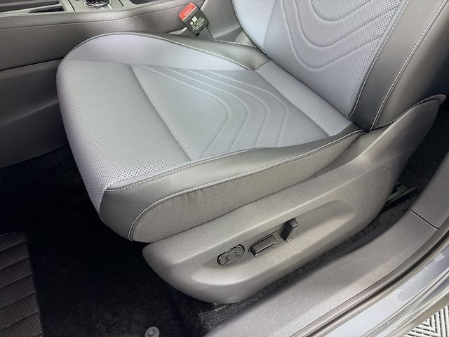 2026 Volkswagen Tiguan SE R-LINE BLACK - Photo 19