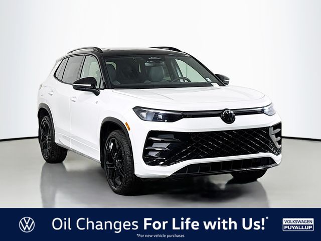 2026 Volkswagen Tiguan SE R-LINE BLACK's photo