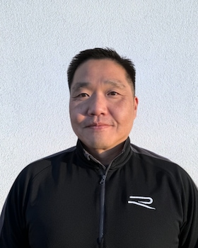 Staff member Shawn Yi from ID_faf291