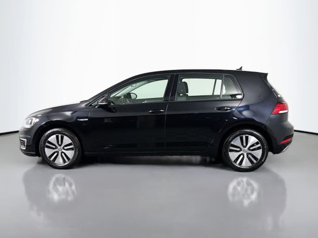 Used 2019 Volkswagen e-Golf SE Hatchback