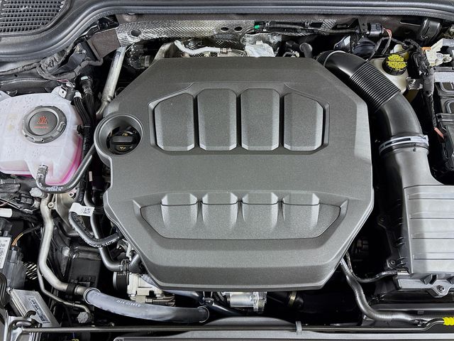 2025 Volkswagen Golf GTI SE - Photo 33