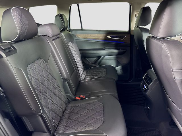 2026 Volkswagen Atlas SEL Premium R-Line - Photo 31