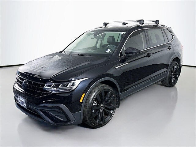 2022 Volkswagen Tiguan SE photo 3