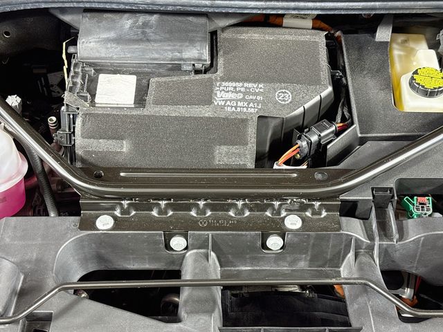 Photo 33