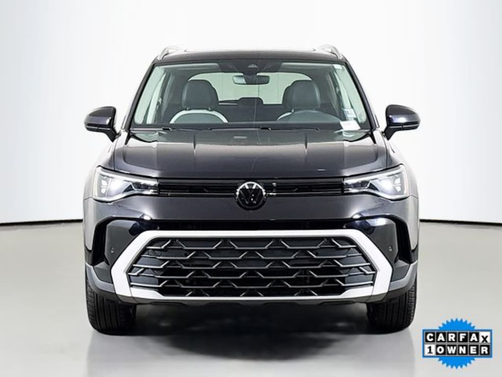 Used 2025 Volkswagen Taos 1.5T SE SUV