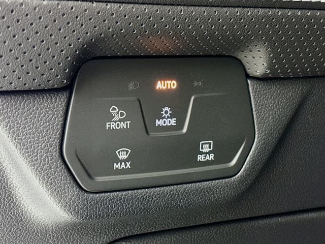 2026 Volkswagen Atlas SE w/Tech - Photo 10