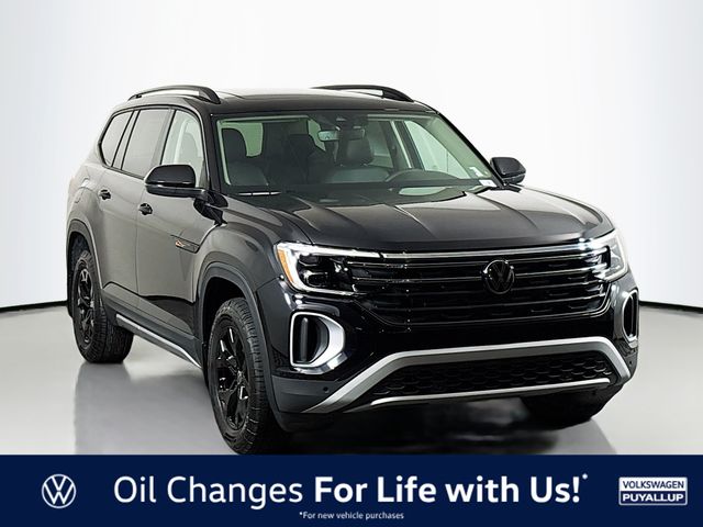 2026 Volkswagen Atlas Atlas Peak Edition's photo