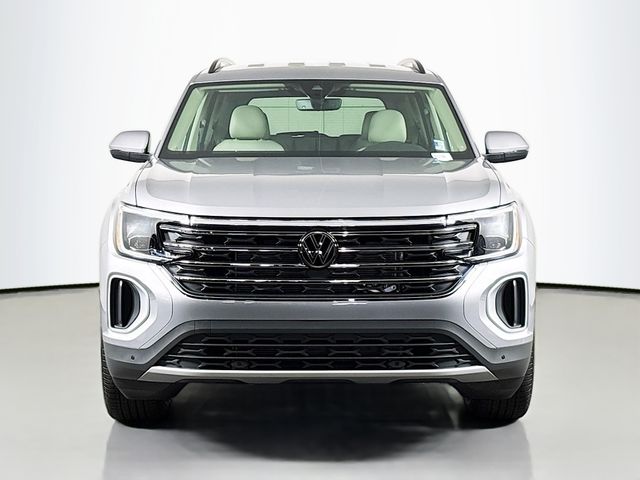 2026 Volkswagen Atlas SE Technology photo 2