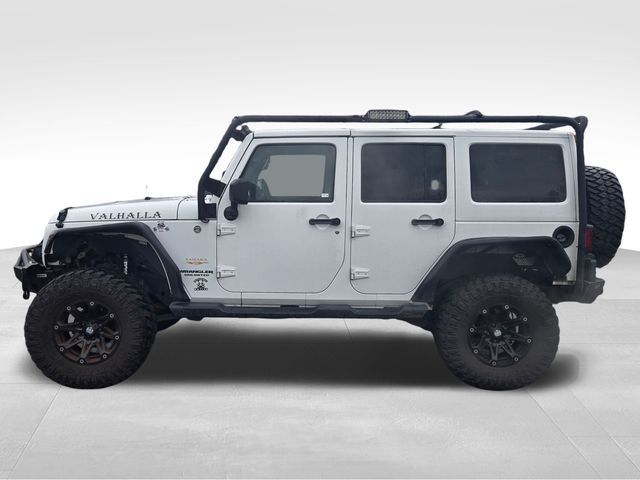 2011 Jeep Wrangler Unlimited Sahara photo 4