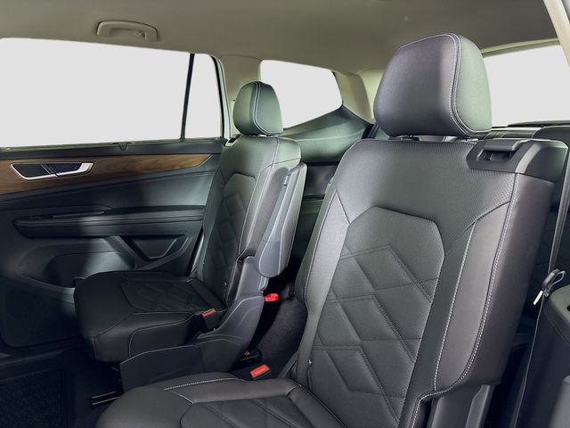 2026 Volkswagen Atlas SE w/Tech - Photo 24