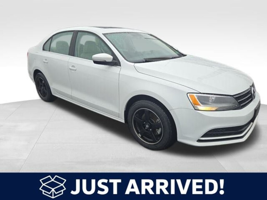 Used 2016 Volkswagen Jetta 1.4T SE Sedan