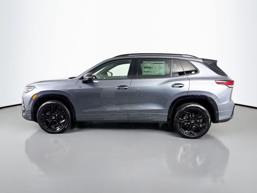 New 2025 Volkswagen Tiguan 2.0T SE R-Line Black SUV