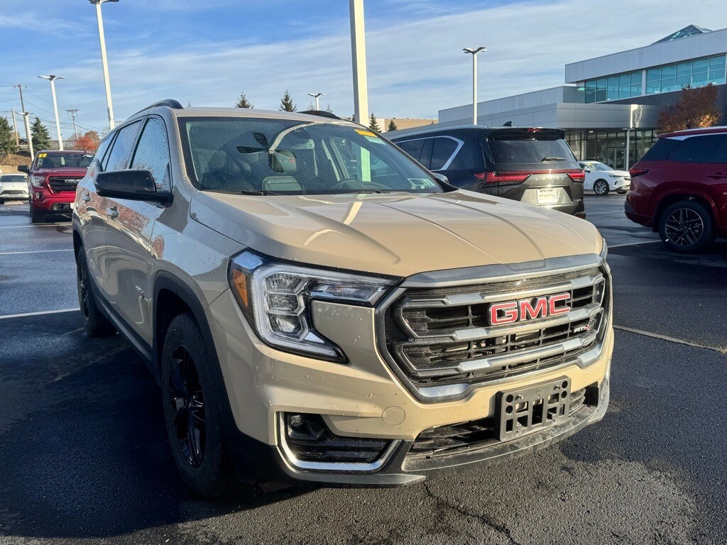 Used 2022 GMC Terrain AT4 SUV