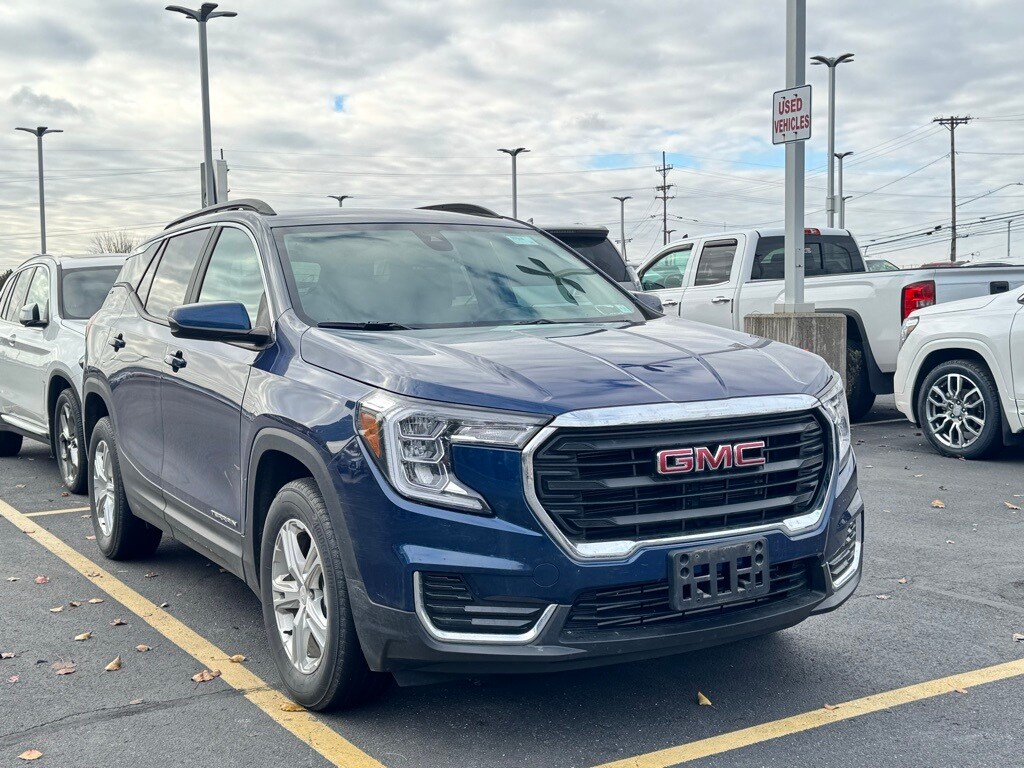 Used 2022 GMC Terrain SLE SUV