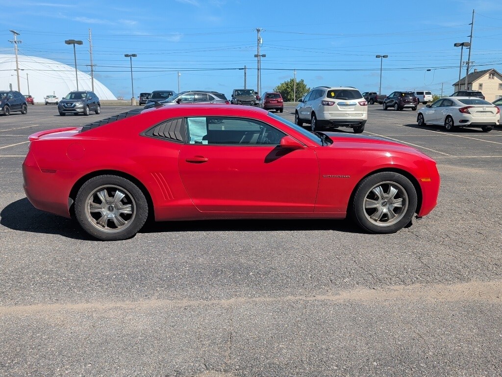 2013 Chevrolet Camaro 1LS photo 2