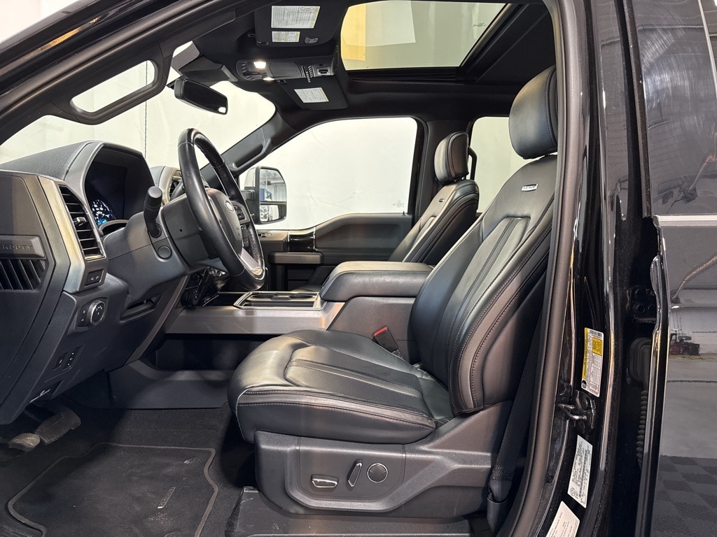 Used 2022 Ford F-250SD Platinum Truck