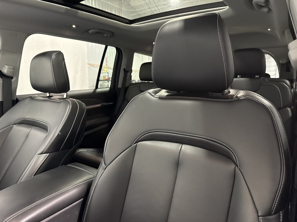 2024 Jeep Grand Cherokee Limited photo 4