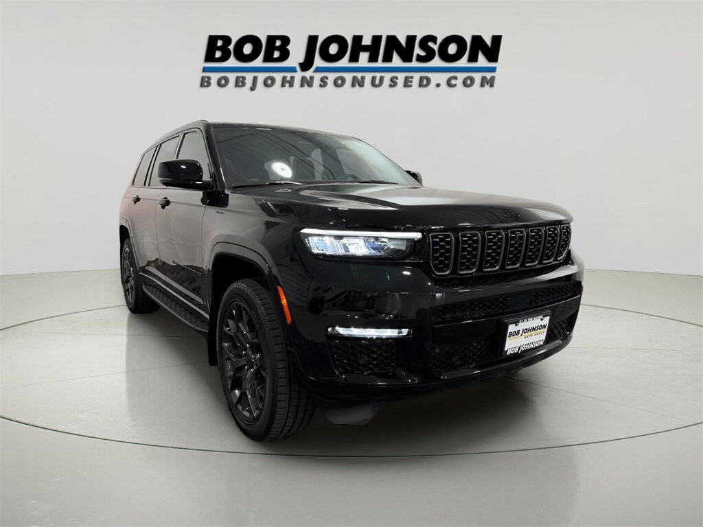 2025 Jeep Grand Cherokee L Summit photo 2
