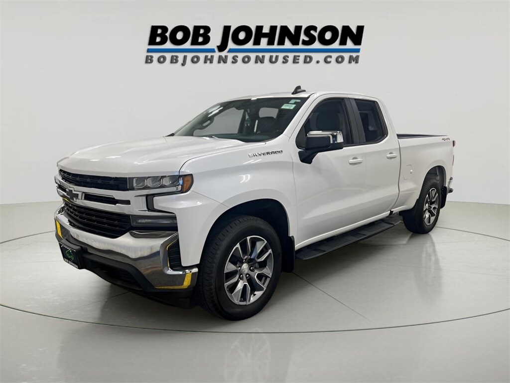 2019 Chevrolet Silverado 1500 LT photo 2