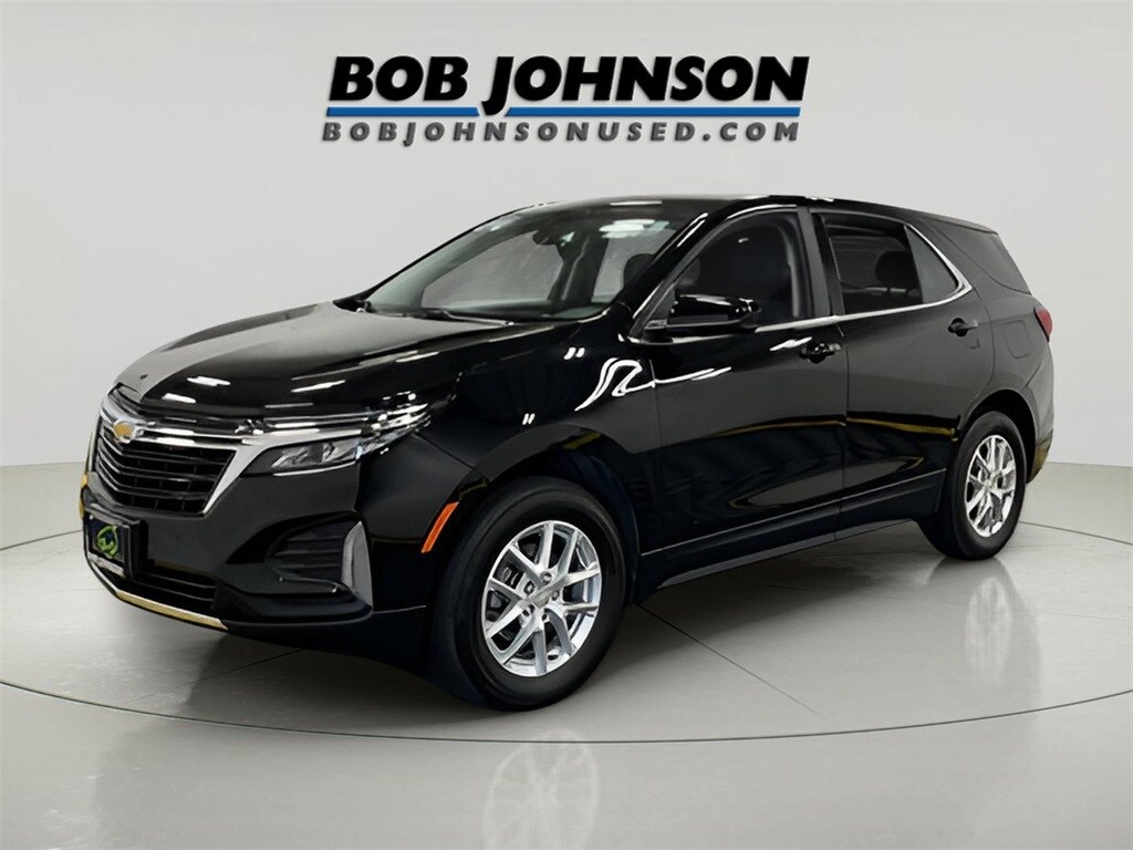 2023 Chevrolet Equinox LT photo 2