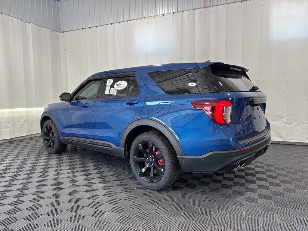 2021 Ford Explorer ST photo 2