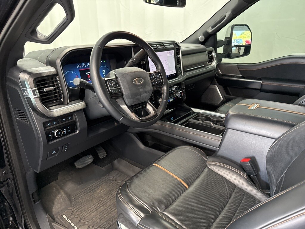 2023 Ford F-250 photo 3