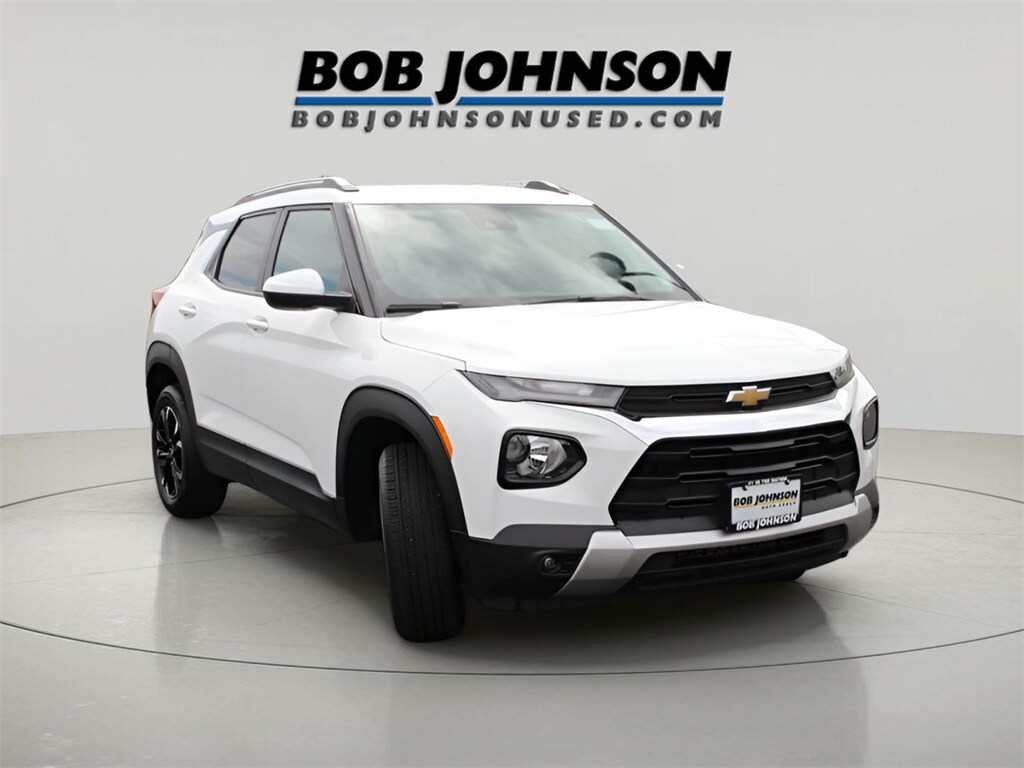 2023 Chevrolet Trailblazer LT photo 2