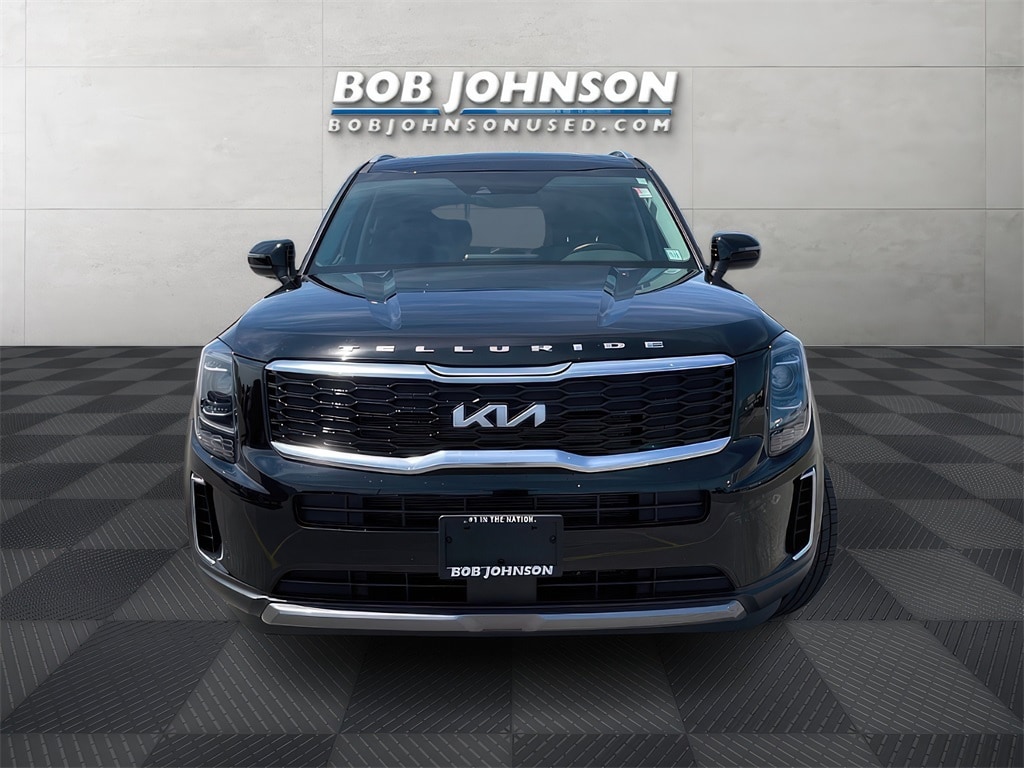 Used 2022 Kia Telluride S with VIN 5XYP6DHC0NG321752 for sale in Rochester, NY