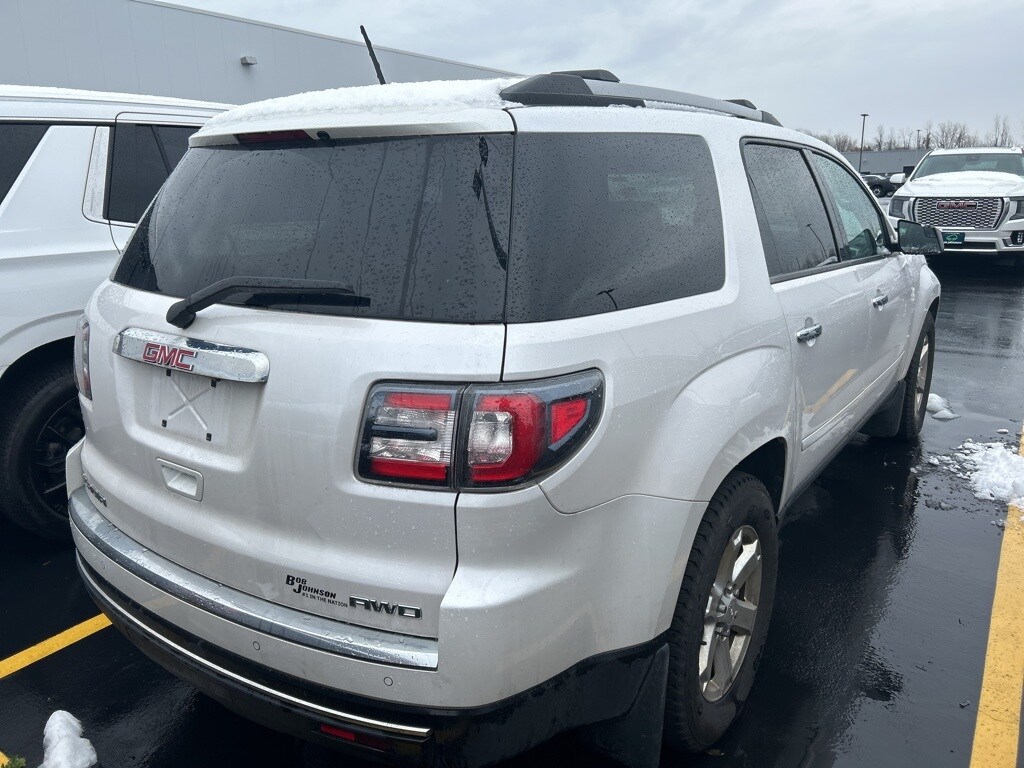 2016 Gmc Acadia SLE photo 2